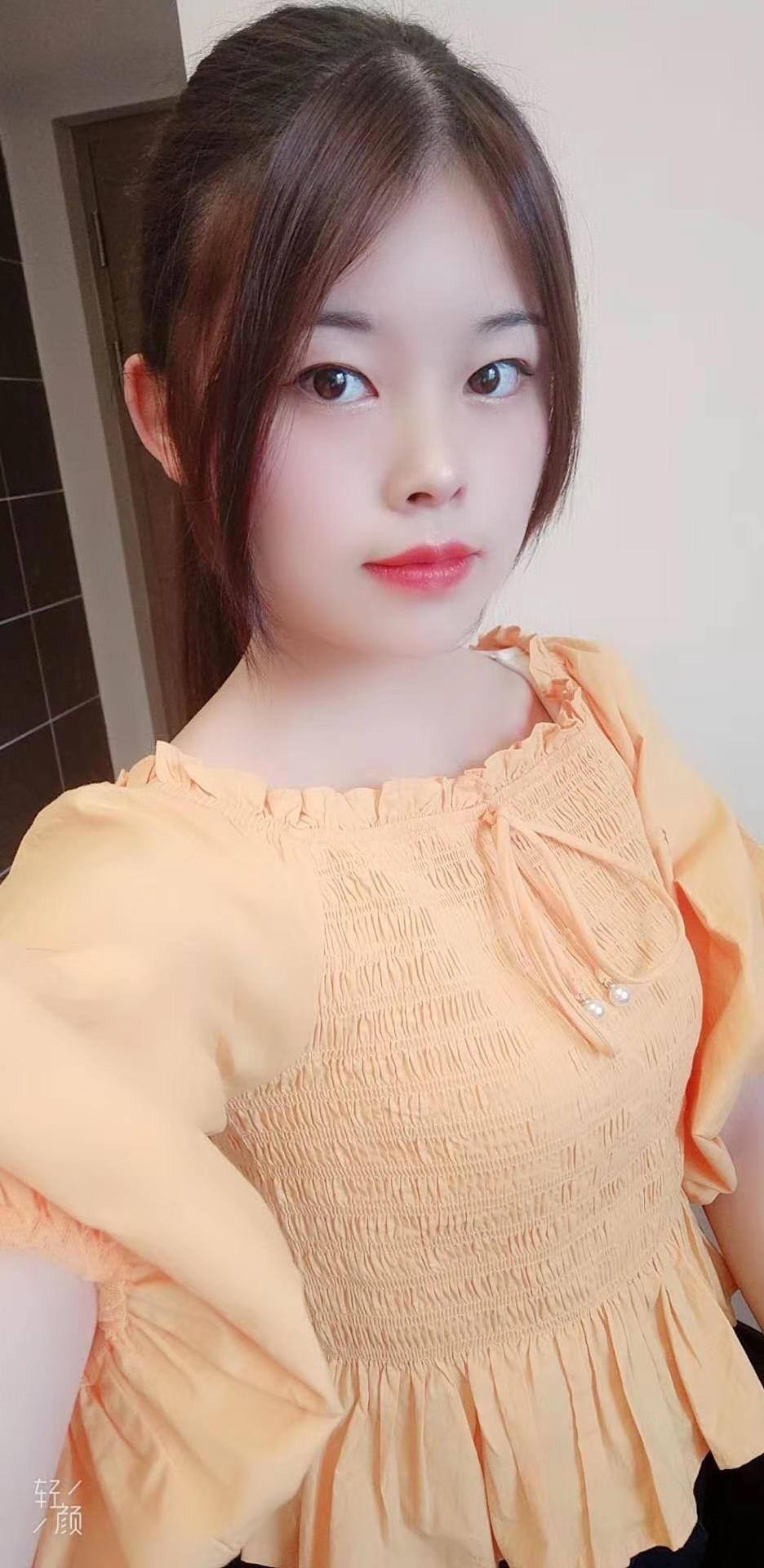 00后听话小白兔 第2张