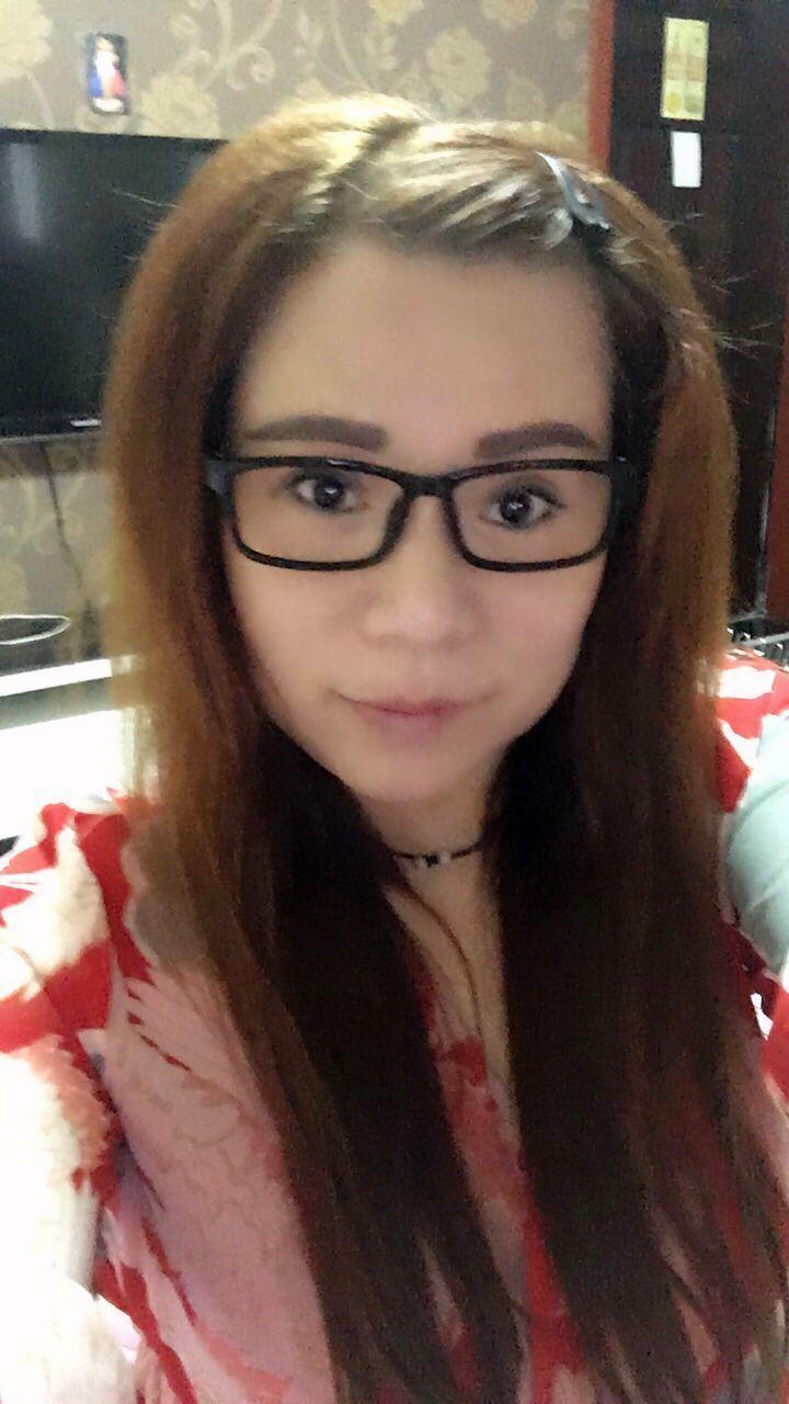 体育场熟女 第1张
