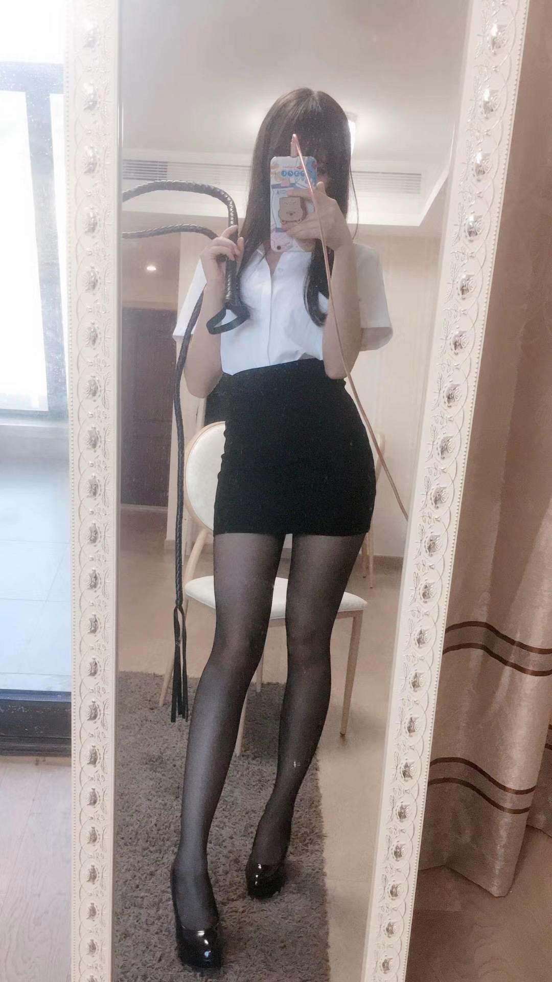 陕西省西安市谁认识这个女的，北郊的，小琪？ 第1张