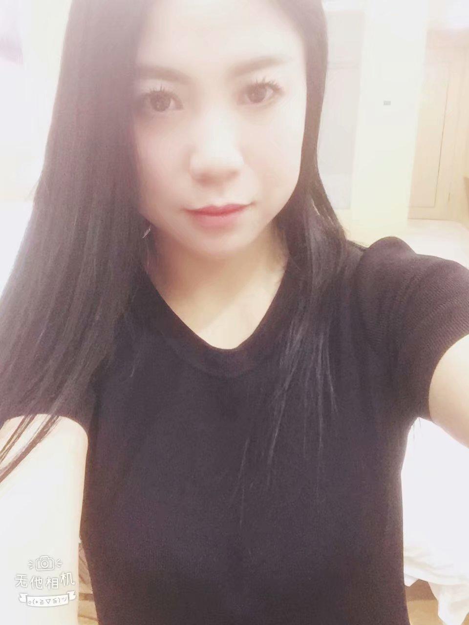 凤城八路，天朗，大胸美女 第1张