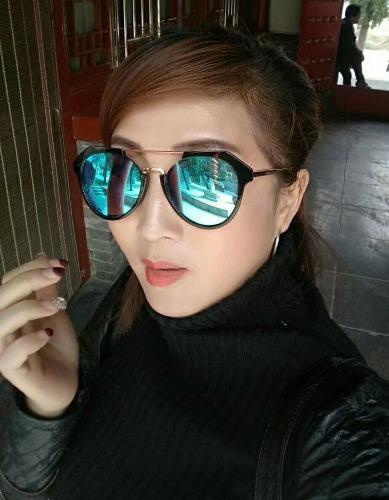 贡献美女一枚 第1张