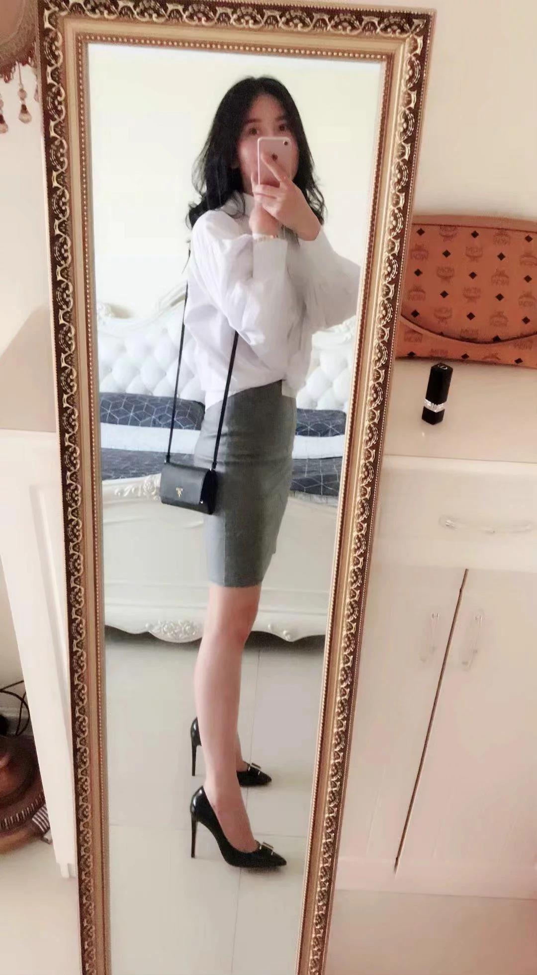 西安西门一字马瑜伽女 第2张