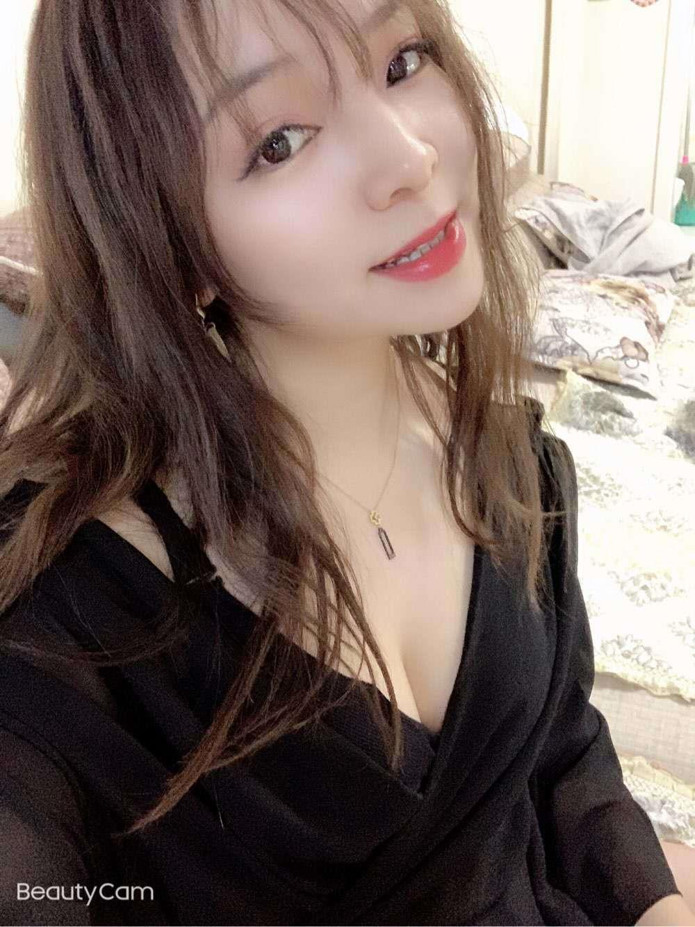 最近精虫上脑，忍不住又去干了个小骚妹 第1张