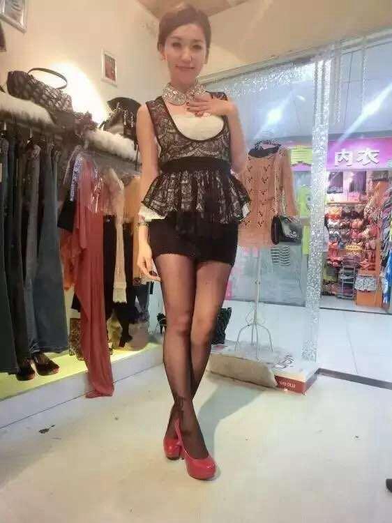 服务型的妹子黑丝大胸 第4张
