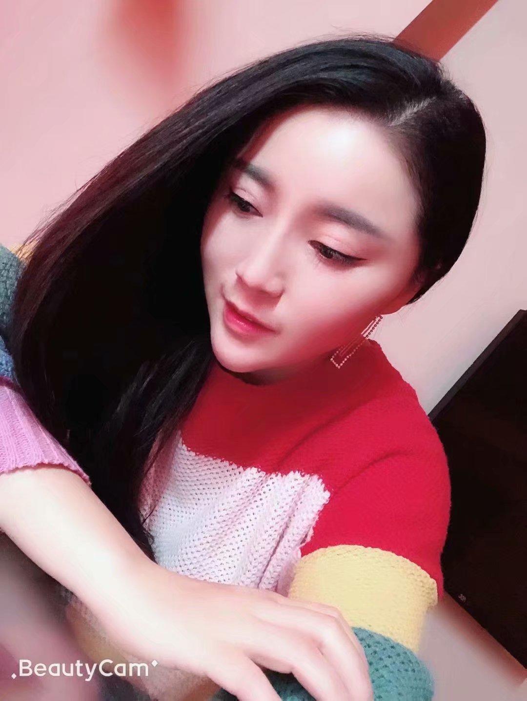 新市区美女 第1张