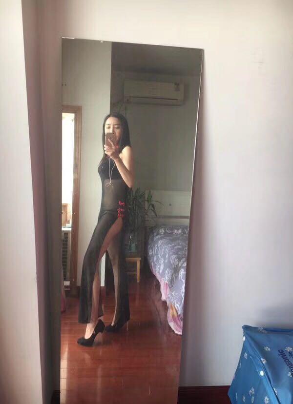 约个熟女还一波三折的,2个熟女都很骚 第3张