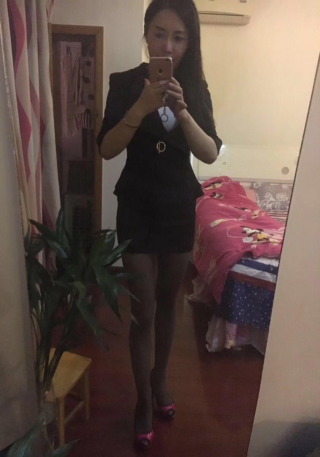 约个熟女还一波三折的,2个熟女都很骚 第4张