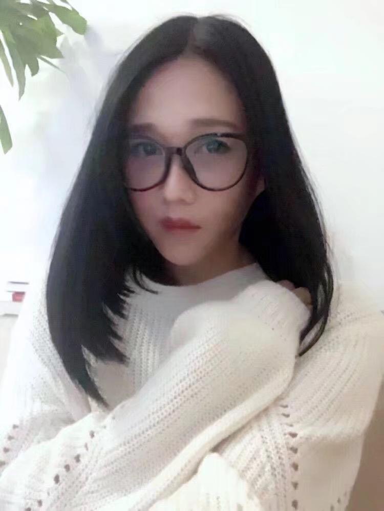身材，样貌俱佳的高冷妹子 第1张
