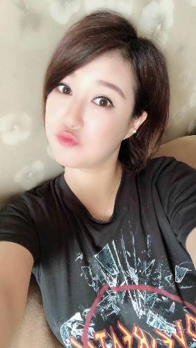 南京八一医院附近爽约大波美眉 第1张