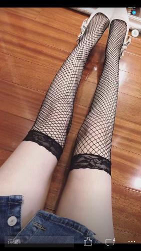 南京城开大胸漂亮妹子 第2张