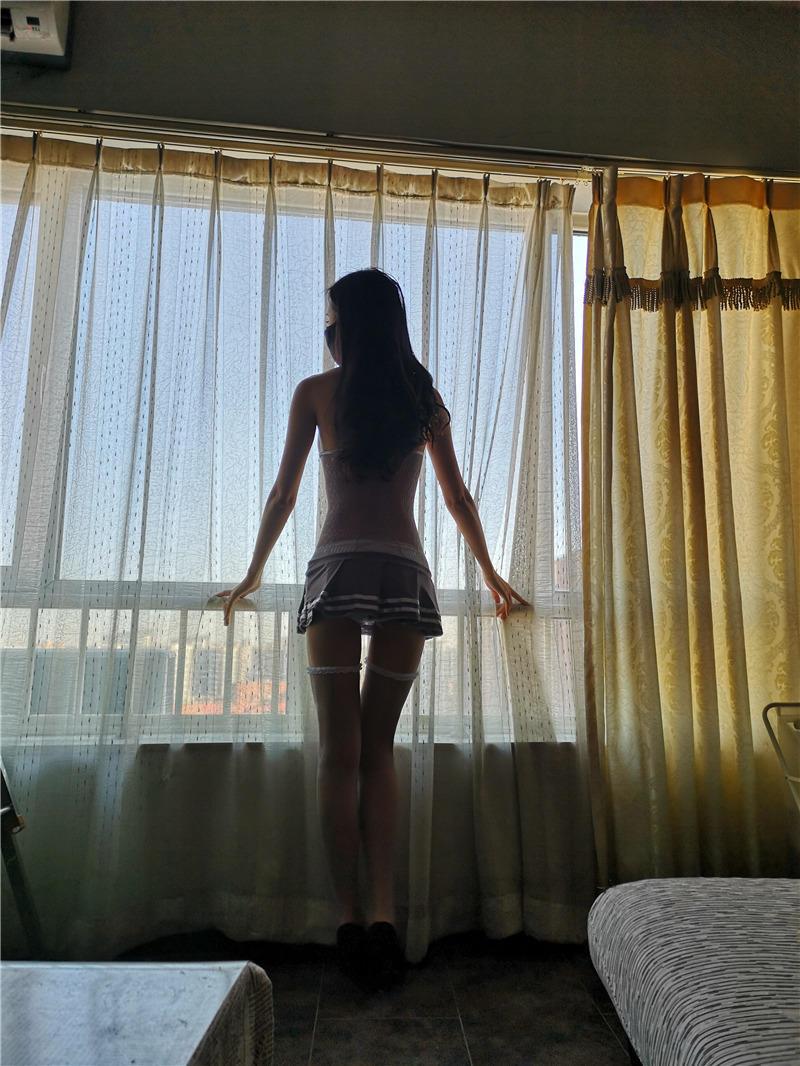 南京体验甜美大奶妹,口交窗边后入大力抽插,表情非常诱人 第2张