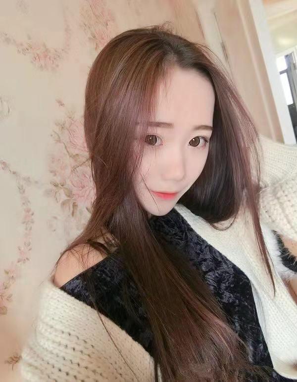 南京南站的美女 第1张