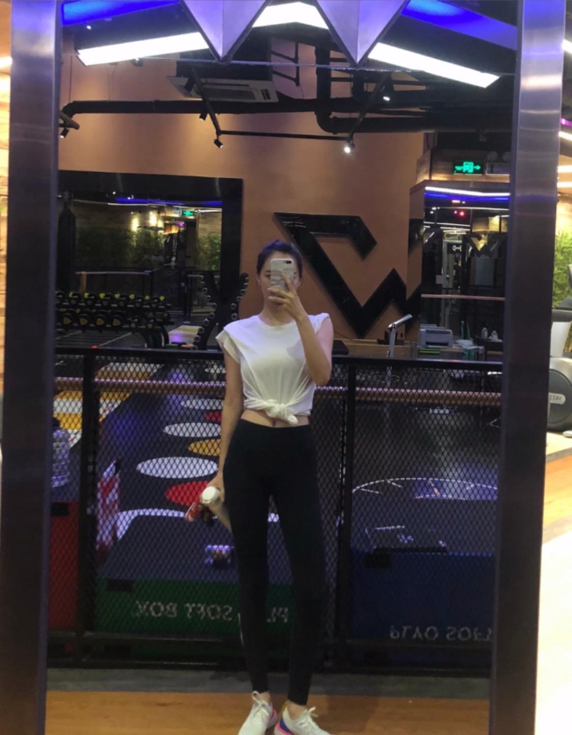 福田区约炮美腿风骚小妹 第3张