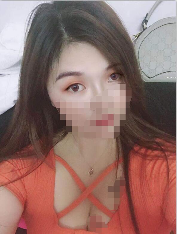 2021.1.18发一个以前玩过的大奶少妇 第1张