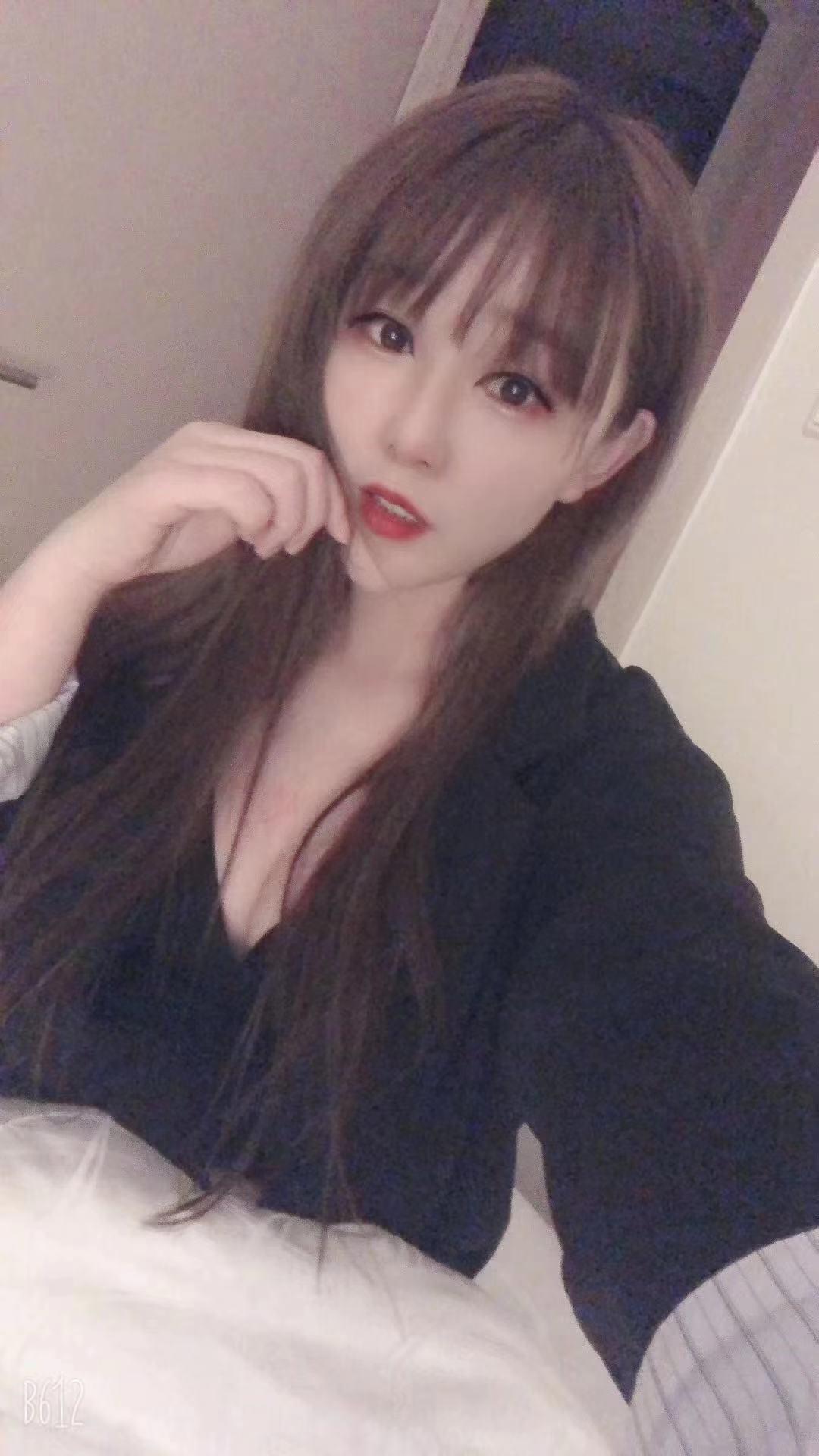 2021年1月21做起来很舒服想很很干的小燕 第2张