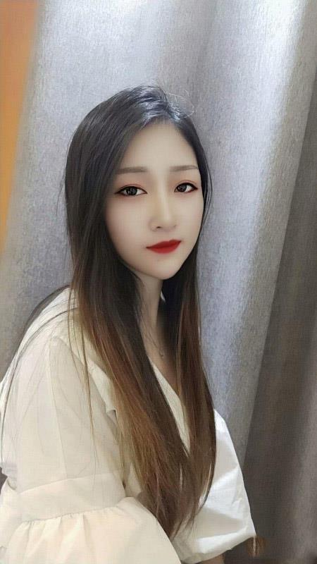 返食龙华小燕子，波大奶粉皮肤白，样貌乖巧服务好 第1张