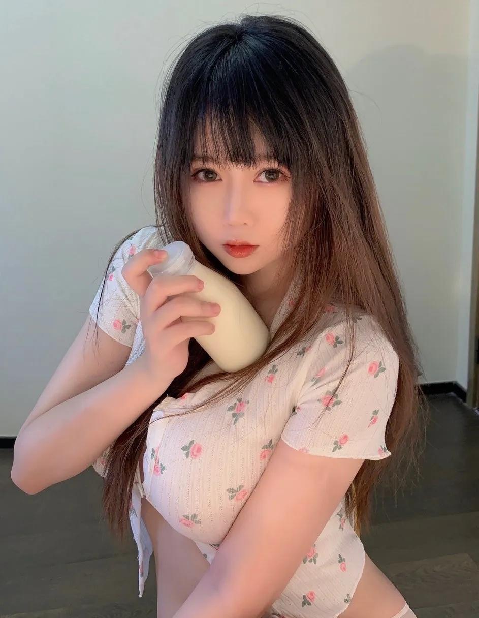 36D的坂田小雪 第1张