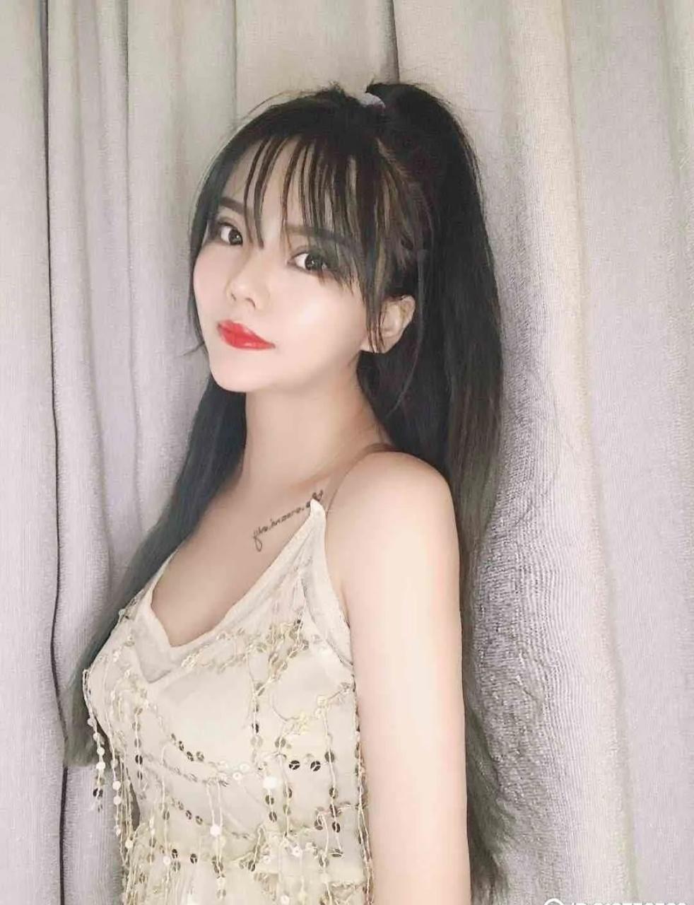 2020年12月15清纯温柔的邻家（颜值在线） 第1张