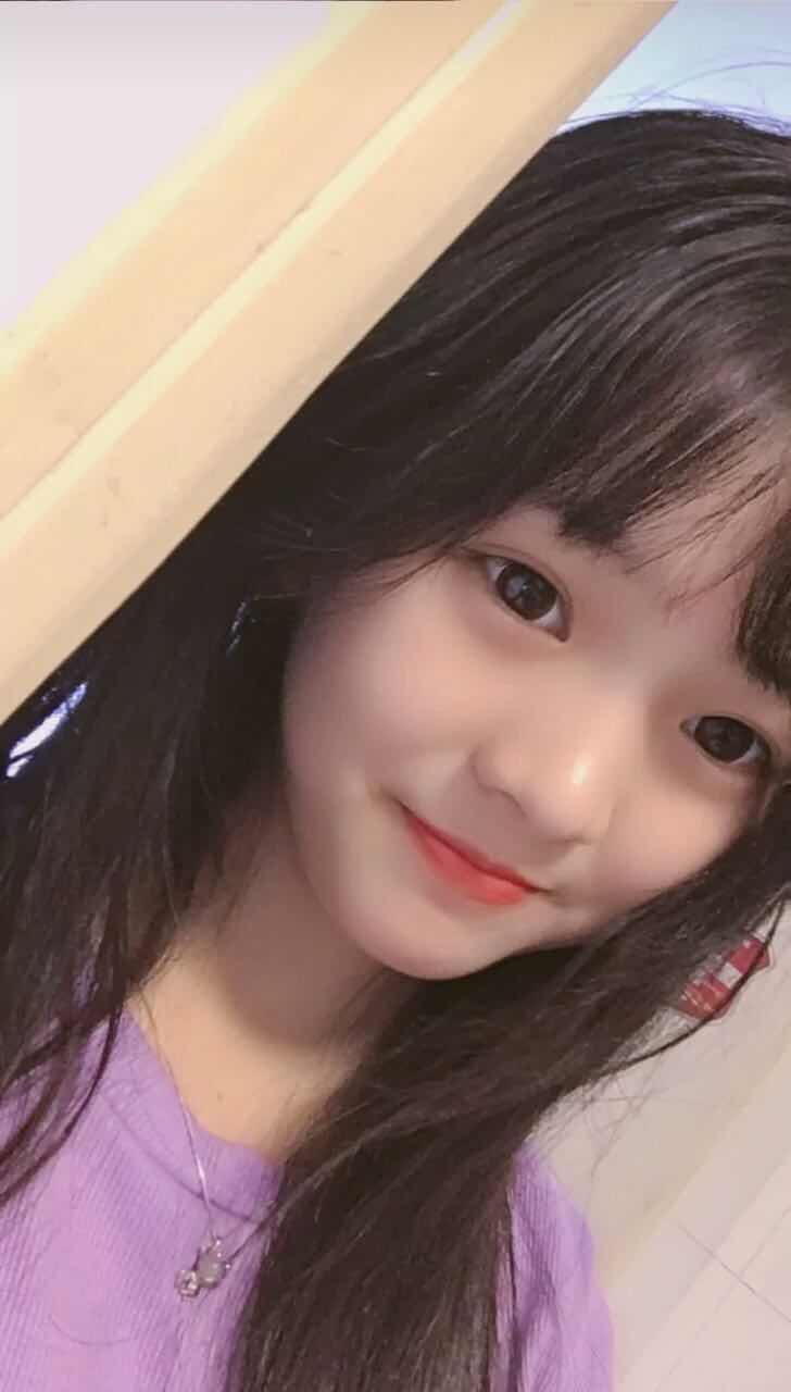 19岁嫩妹小欣 第1张