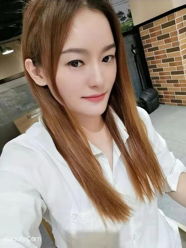 性感女王柔软真实胸 第3张