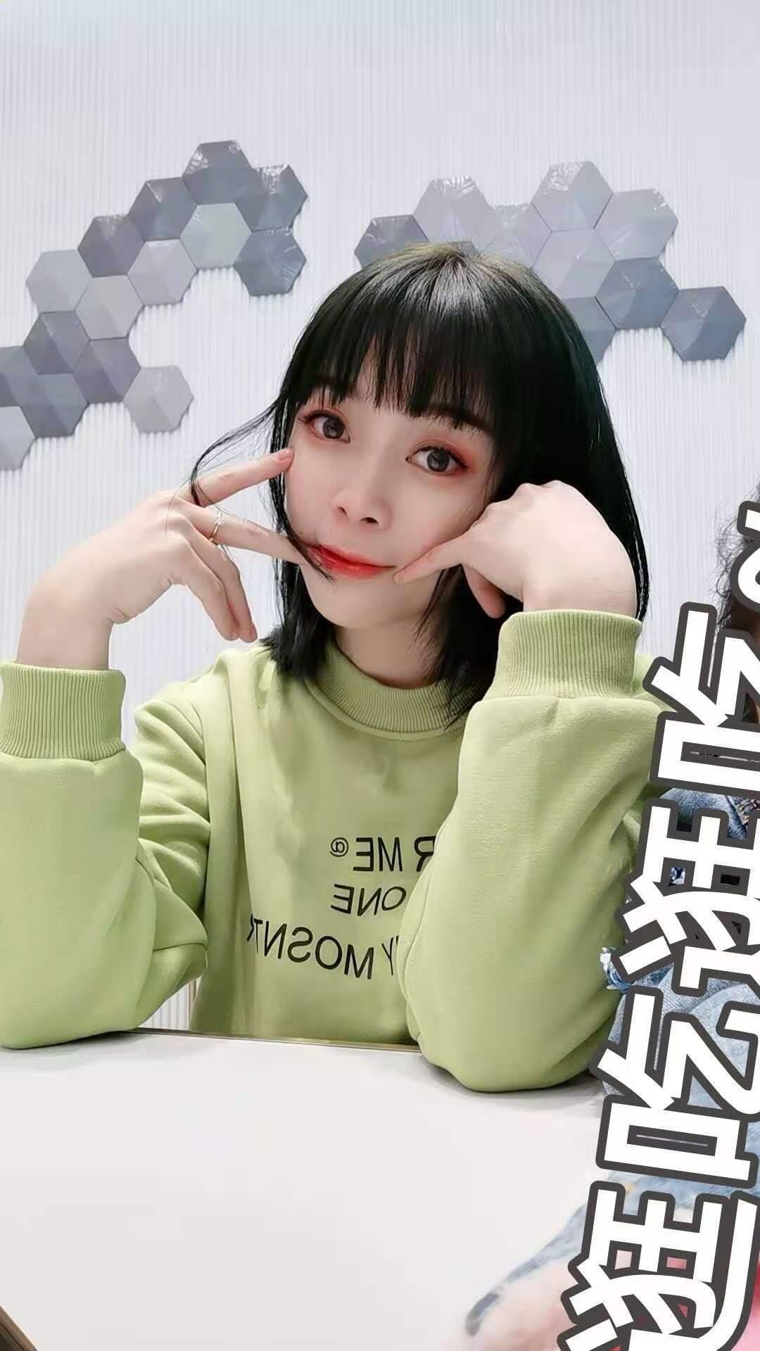 2020年12月10短发酷酷的丽丽（个性十足） 第1张
