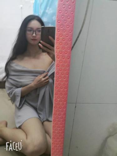 身材好，皮肤白 第1张
