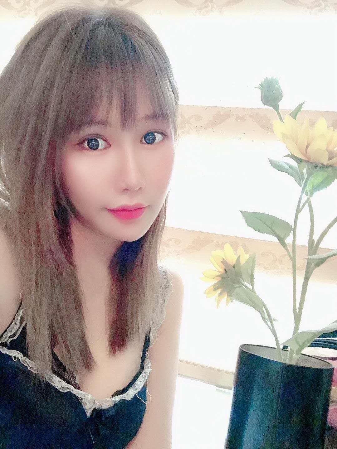 2020年11月3小情调十足的小爱(舌尖灵活) 第3张