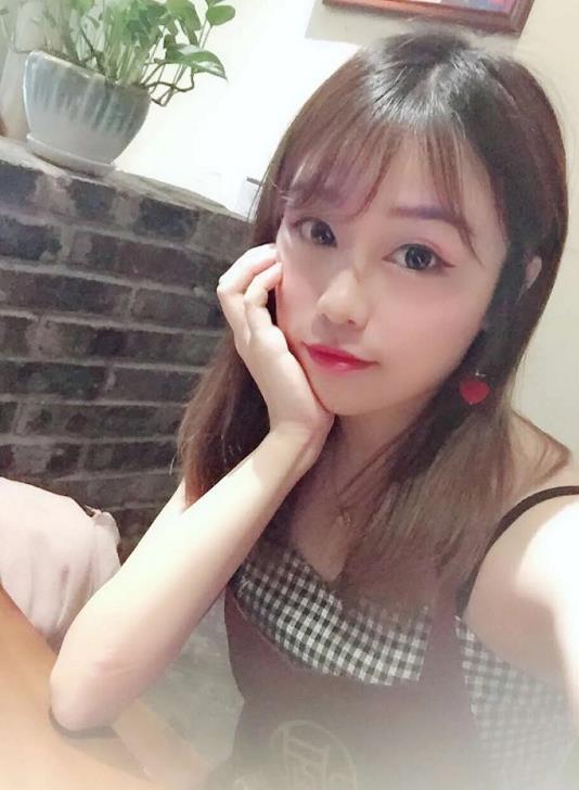 19岁可人温柔小女神（屁股翘） 第2张