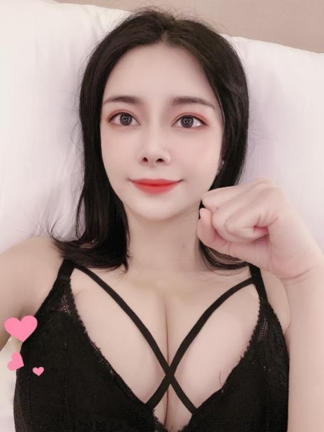 2020年10月23艺术学院毕业大胸妹子 第2张