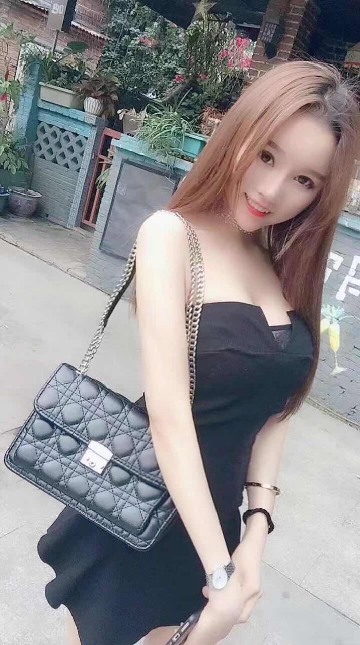 高颜值女神小爱,性感销魂 第3张