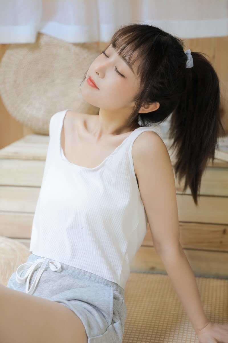 2020年10月7气质小淑女丽丽 第2张