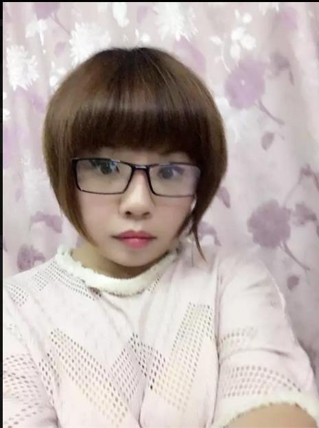 坂田杨美地铁站妹子 第1张
