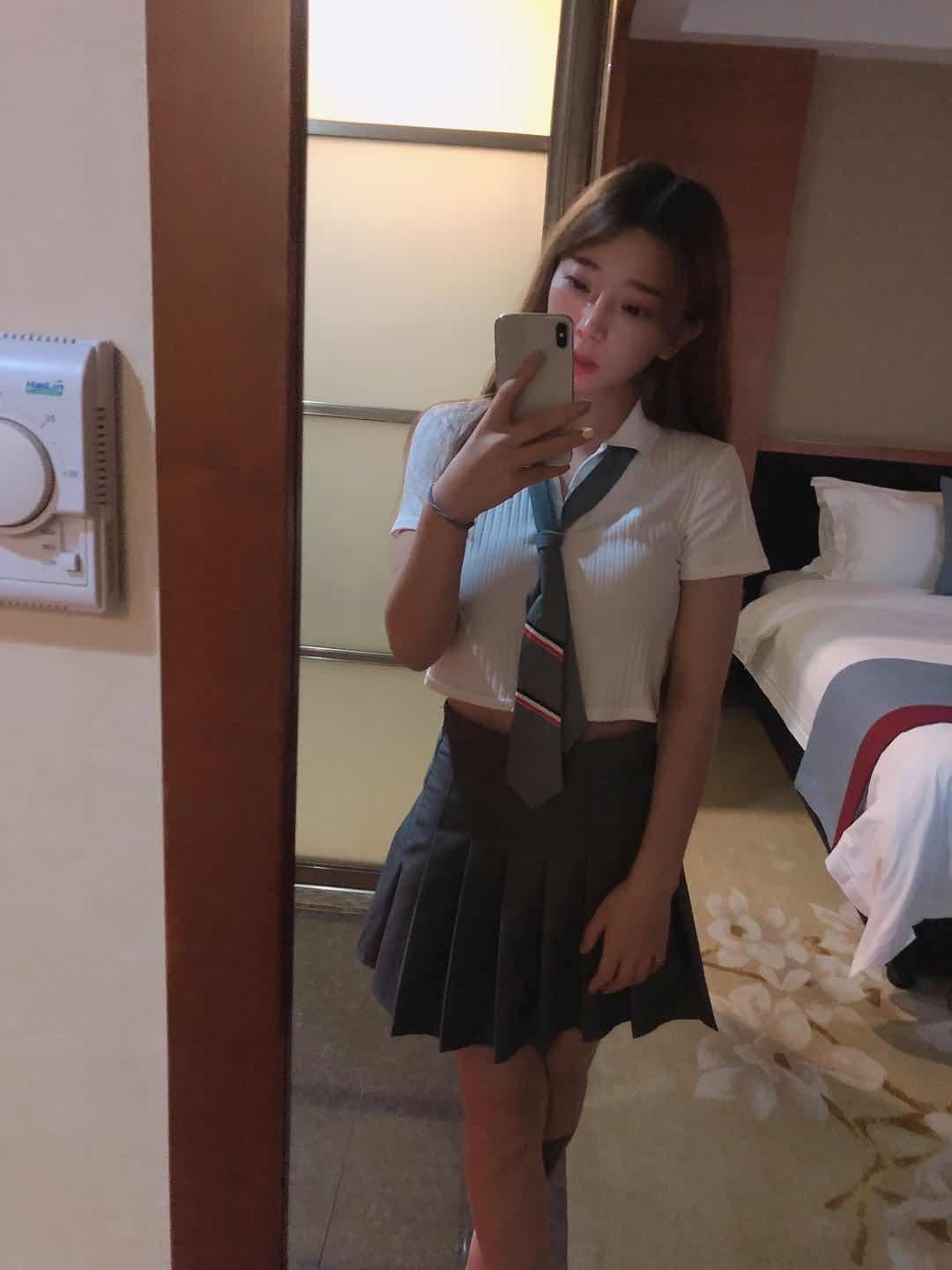 2020年11月7越秀34C娜娜性感美 第1张