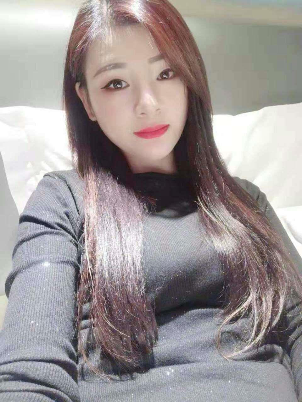 非常有味道的一个妹子身材好 第1张