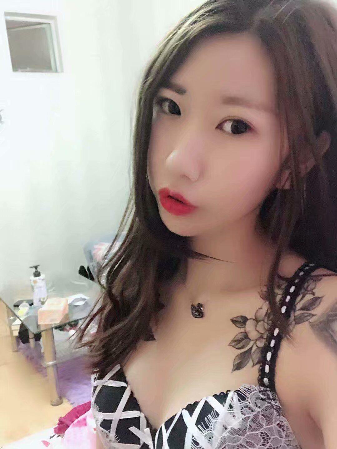 海珠睡美人:气质女神,年龄小,大灯罩,口和很赞 第2张