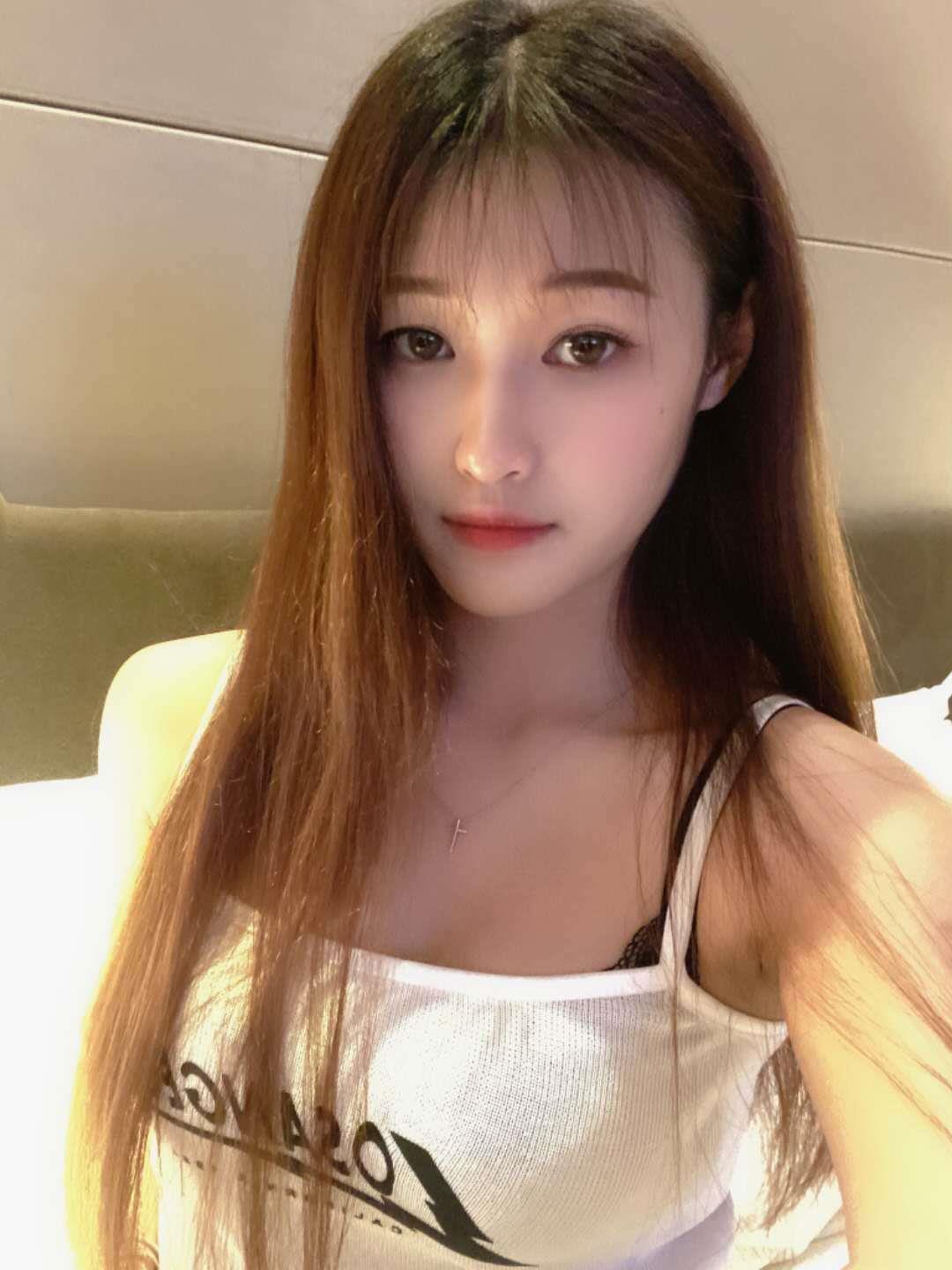 2020.10.11各种丝袜学生妹 第3张