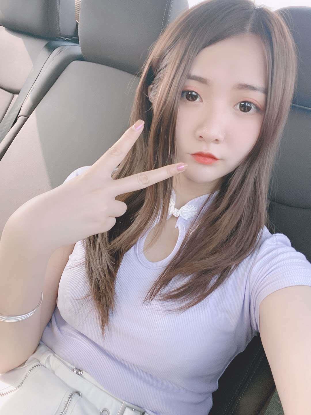 2020/10/14会夹又可以kiss的菲菲 第2张