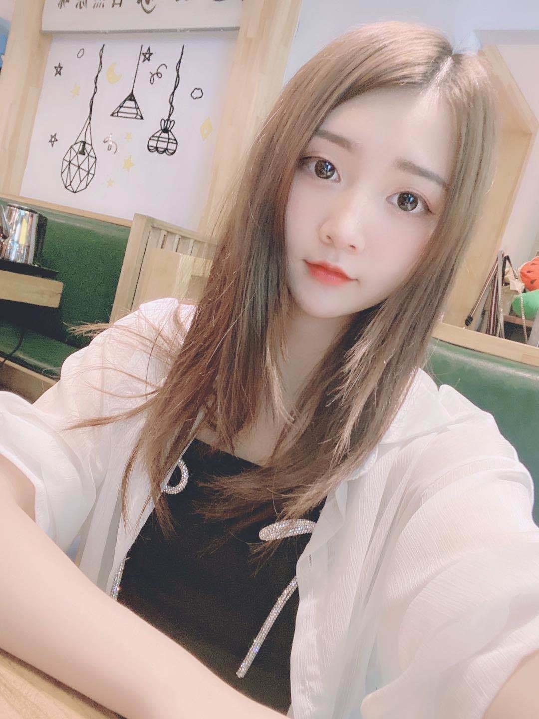 2020/10/14会夹又可以kiss的菲菲 第4张