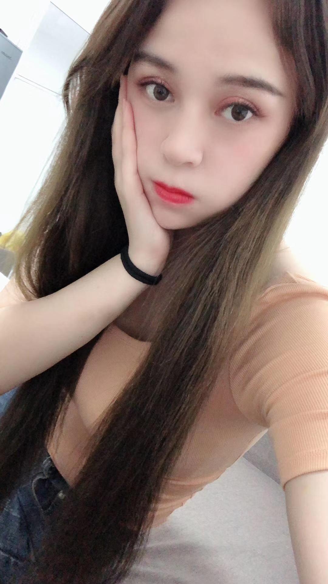 约炮土家族美女 第2张