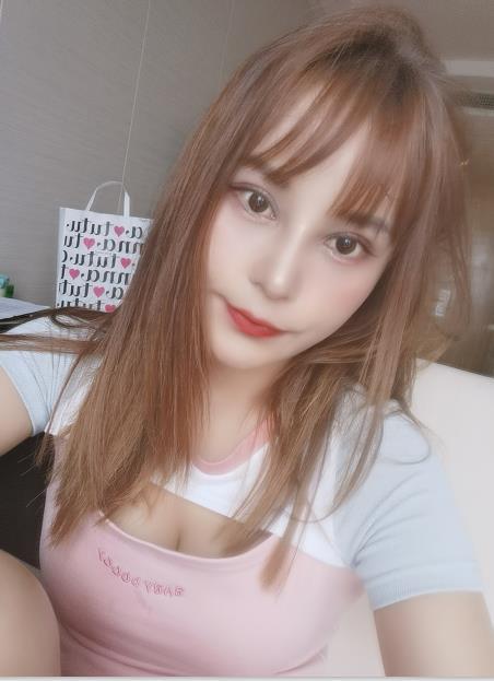 2020年9月11颜值在线，甜美可爱的妹子萌萌 第1张