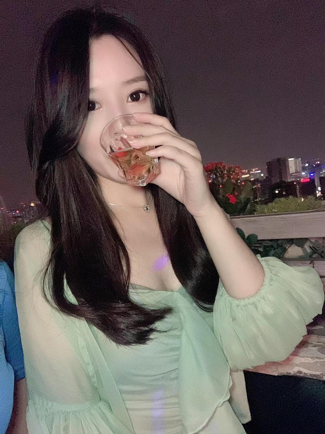 2020年9月12身材很好的罗湖兼职小妹 第1张