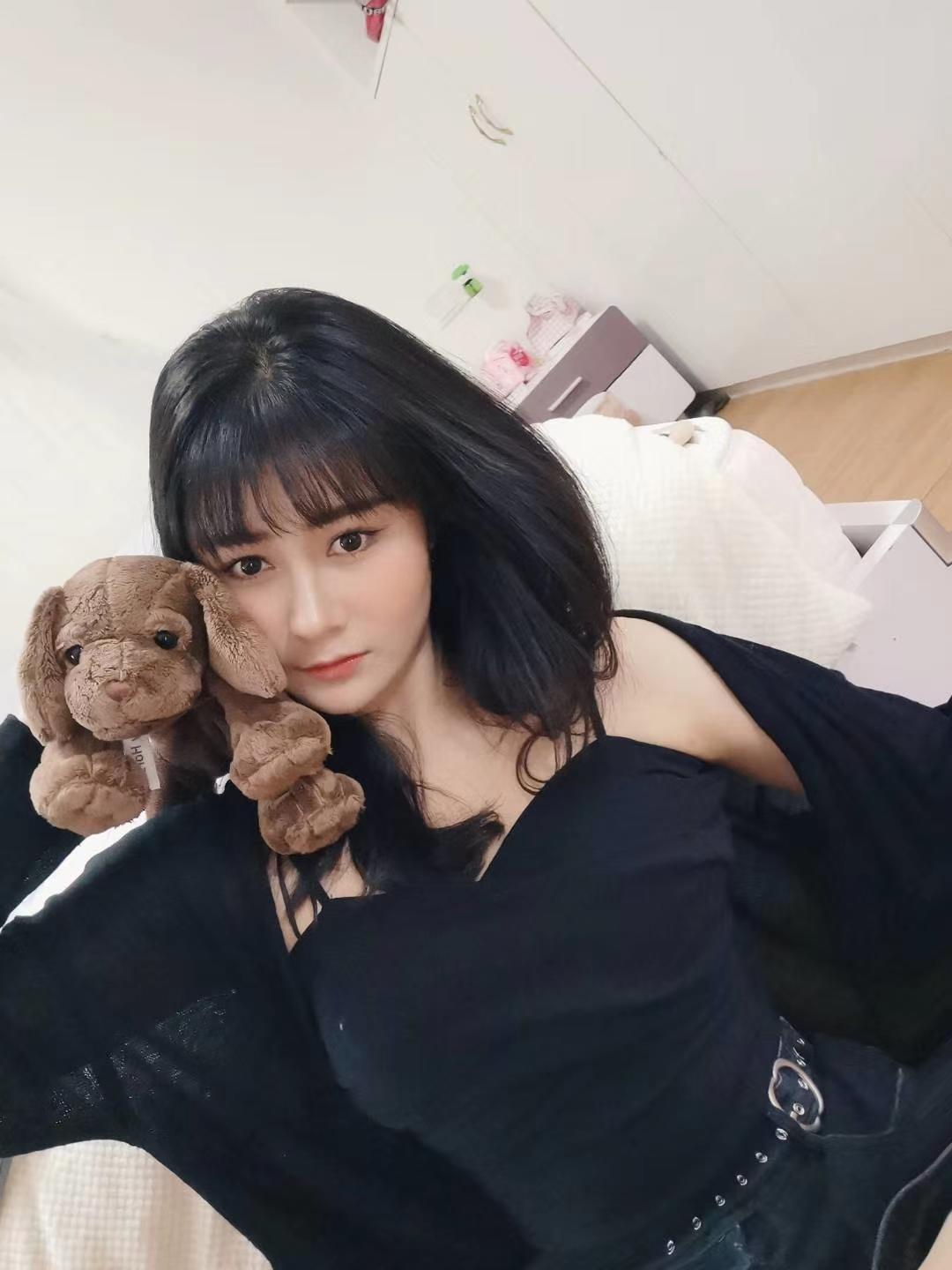微微胖的极品女女 第2张