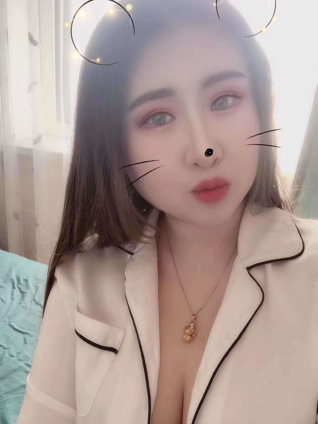 170模特身材服务周到的琪琪 第3张