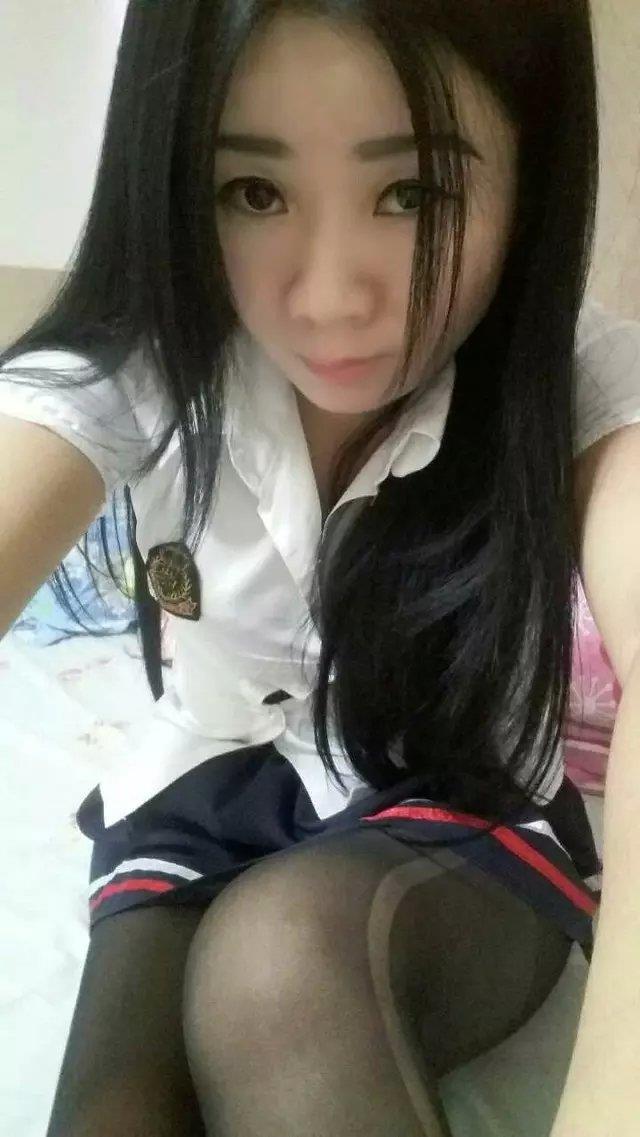罗湖MM月儿,羞涩妹子服务好 第4张