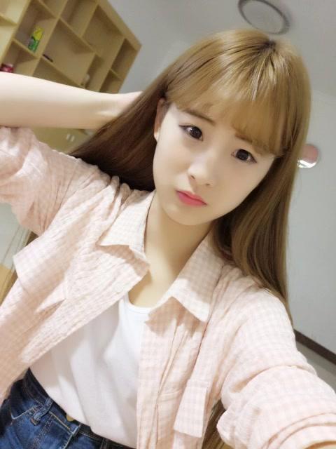 2020年8月27龙华20岁小女友感觉的晶晶 第2张