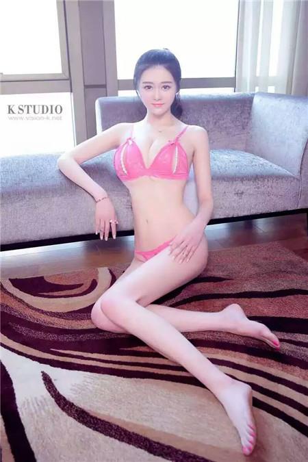 细高跟丝袜178CM大长腿真实模特，前凸后翘2000银子一炮 第4张