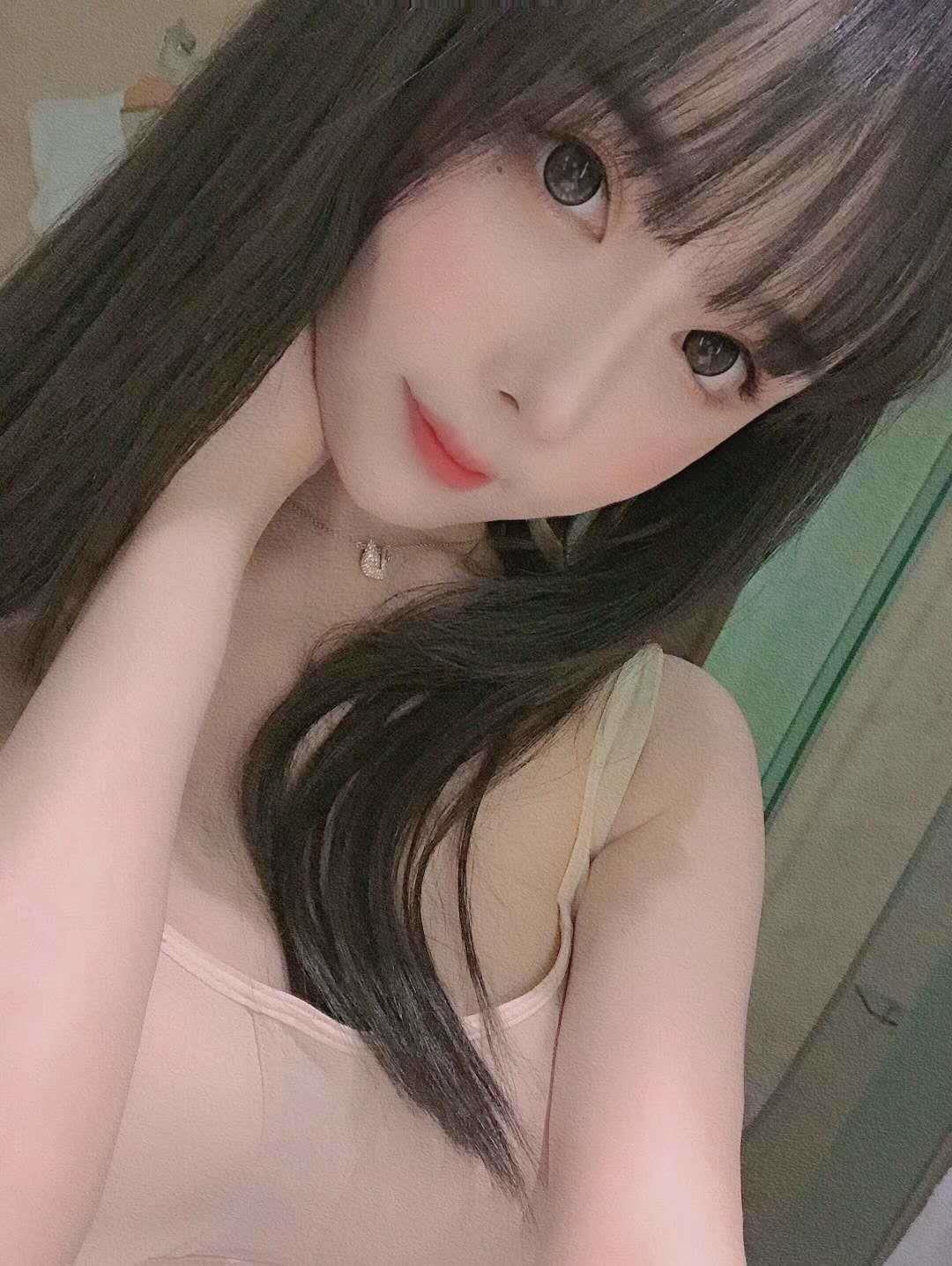 出差约会兼职小妹妹 第2张