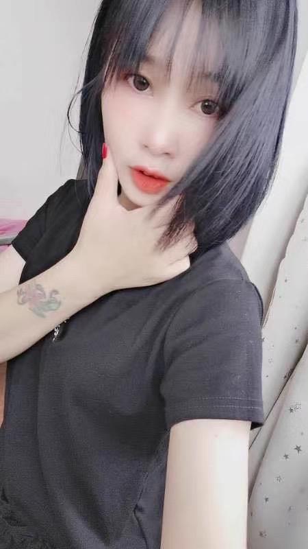 天河岗顶01年的颜值很不错的小姑娘,亲身体验 第2张