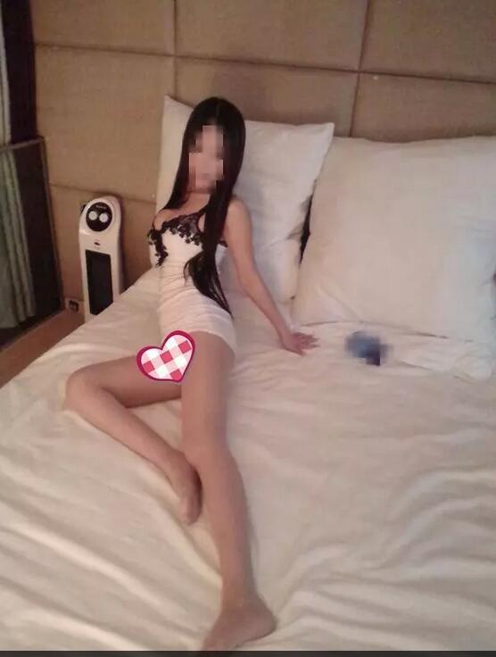 天河大奶长腿魔鬼身材 第3张