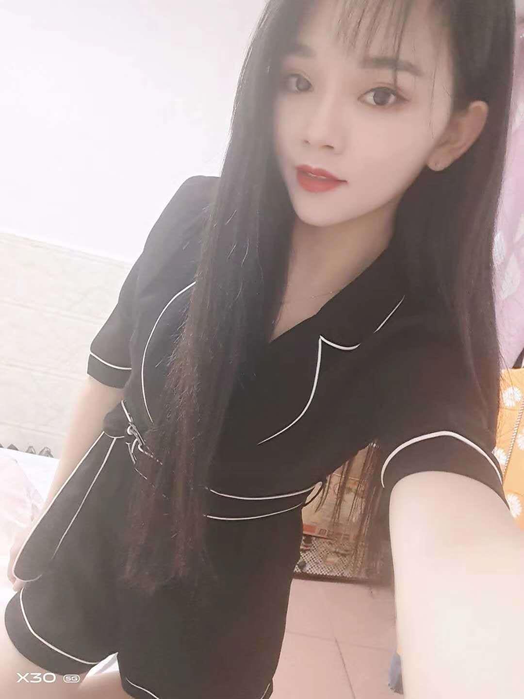 2020年8月13性感小清新的薇薇(粉嫩) 第1张